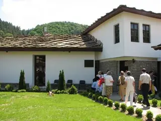 Художествена галерия "Гъбенски" - Трявна