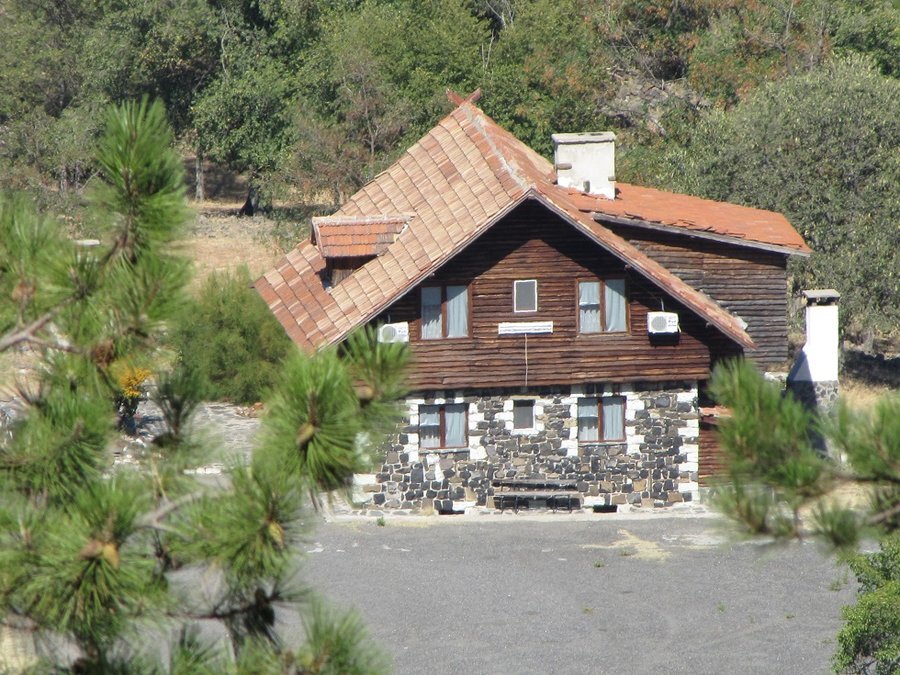 Ловен дом "Крояците"