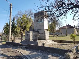 Войнишки паметник – с. Бутово