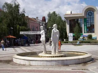 Фонтана на Трите сестри Вида, Кула и Гъмза - Видин