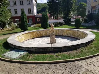 Фонтанът – с. Черни осъм