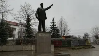 Паметник на Замфир Попов - Замфирово