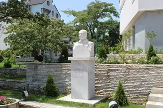 Паметник на Димитър Казаков - Сандански