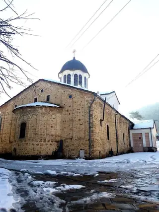 Храм "Св. преподобна Параскева" - Троян