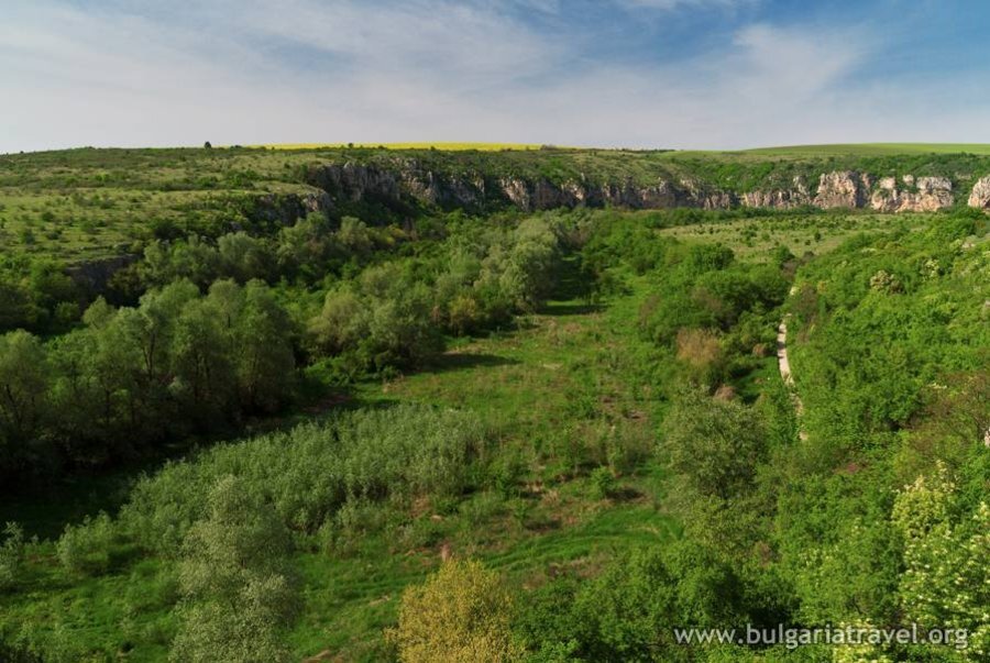 Ивановски скални църкви – с.Иваново