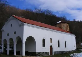 Пещерски манастир "Свети Николай Мирликийски"