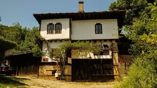 Архитектурно-исторически резерват "Боженци"