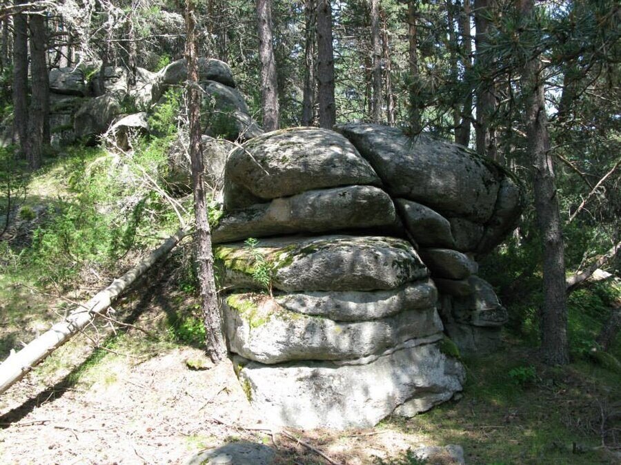 Скално образувание "Каменната манатарка" — снимка