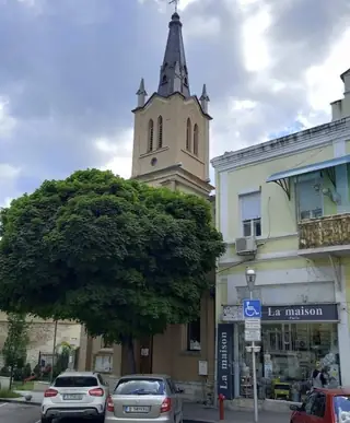 Католическа църква "Непорочно Зачатие на Дева Мария"