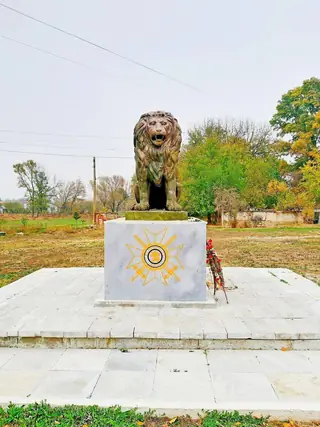 Паметник на загиналите във войните - с.Йоглав