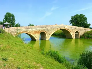 Старинен мост - Българене