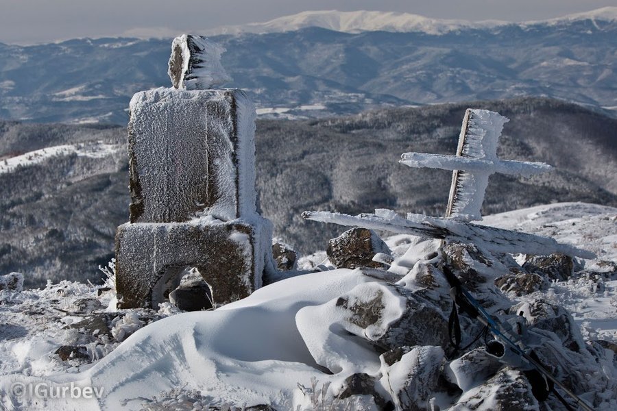 Връх Бобошевски руен