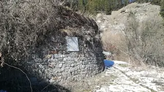 Паметна плоча "Гонда вода" - Батак