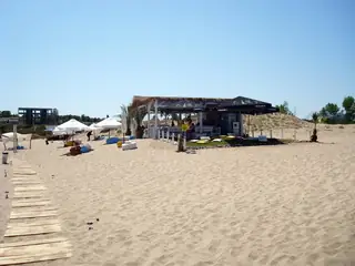 Плаж "Оазис" - Лозенец