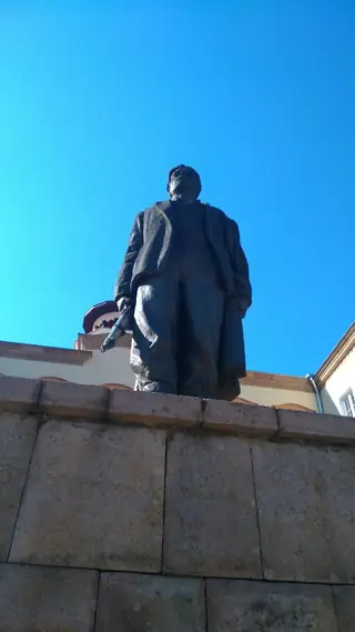 Партизански паметник - Брацигово