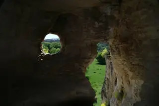 Скален манастир "Хайдушки къщи"