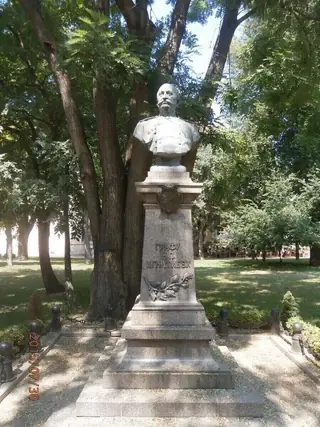 Паметник на граф Игнатиев - Варна