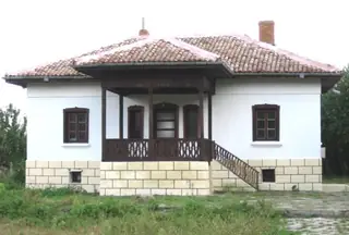 Добруджанска къща с етнографска експозиция - Гарван