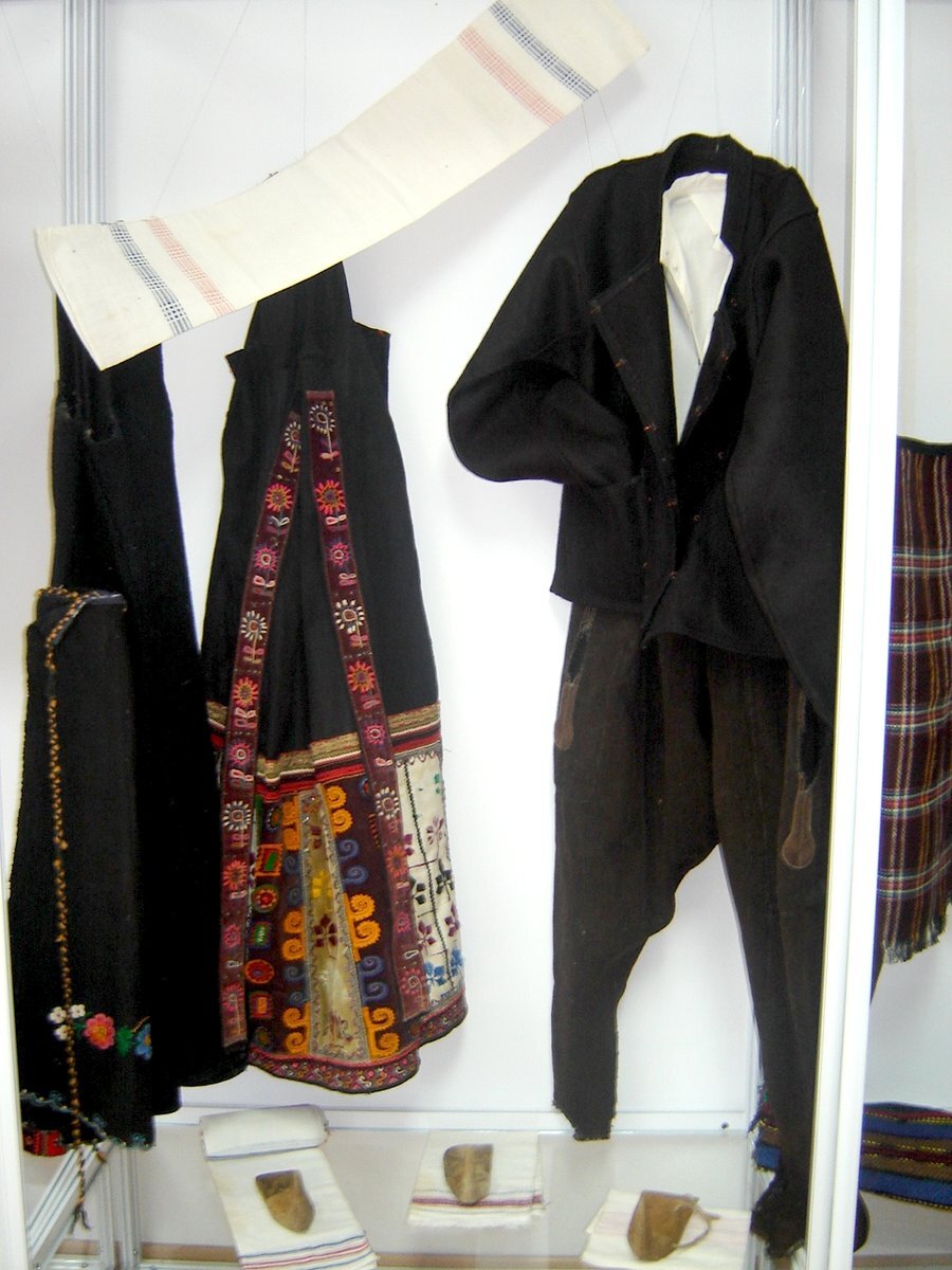 Археологическа експозиция и етнографска сбирка - Твърдица