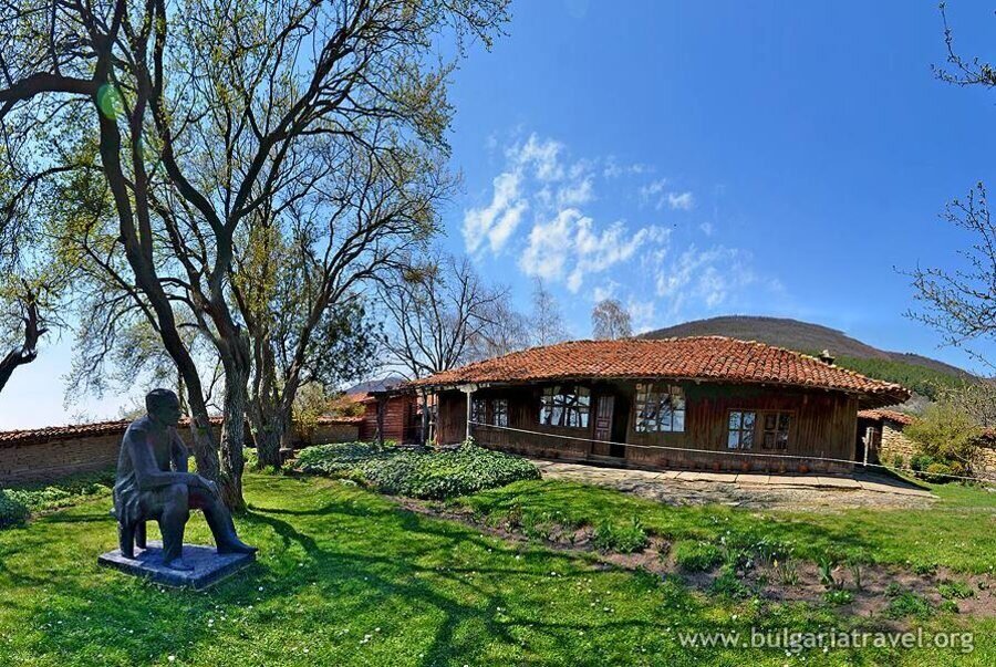 Къща-музей "Йордан Йовков" - Жеравна