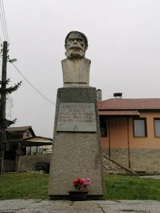 Паметник на Димитър  Кокльов - с.Оборище