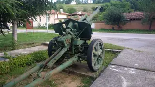 Стара гаубица - с.Турия