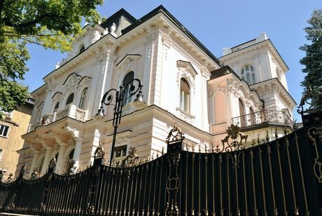 Къща на д-р Харалампи Сърмаджиев - София