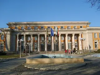 Общински драматичен театър "Боян Дановски" - Перник