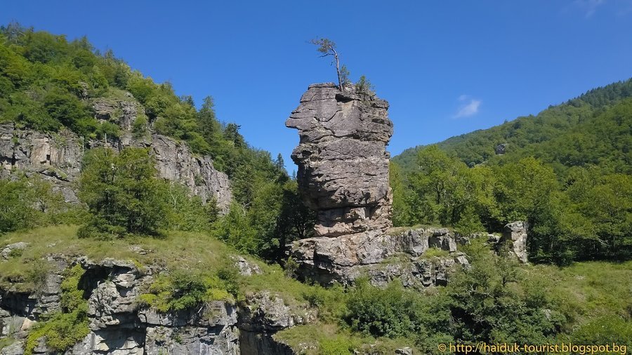 Светилище Острата скала - Дорково