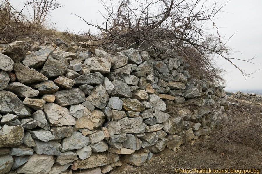 Средновековна крепост Ваниса - Куклен