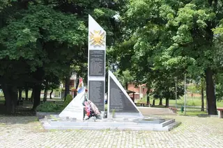 Паметник на загинали във войните - Белчин