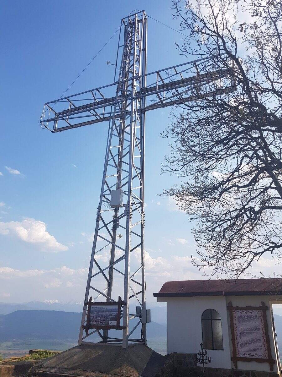 Кръстът - с. Врабево