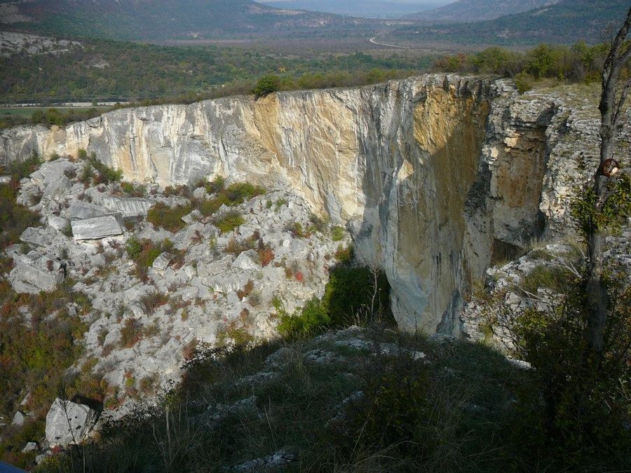 Скален феномен "Струпаница"