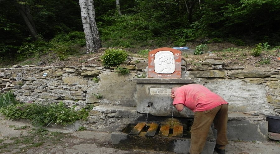 Чешма "Светицата"