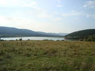 Язовир "Извор"