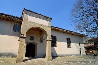 Църква "Св. Николай" - Жеравна