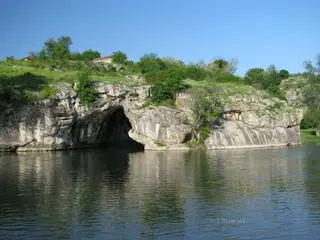 Природен феномен "Дупката" - Ъглен