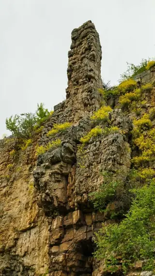 Скално образование "Камината" - Бов