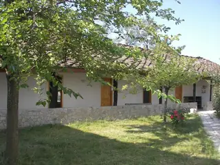 Джамийски комплекс - Горно Прахово