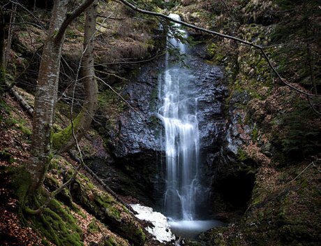 Водопад "Черното пръскало" - Средна Стара планина