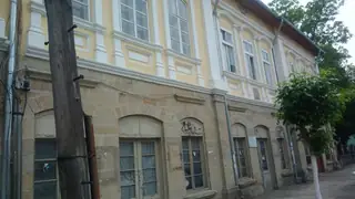 Първото светско училище - Дебелец