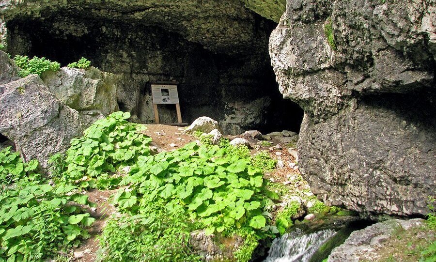 Интерпретиран маршрут "Водните дупки" - Априлци
