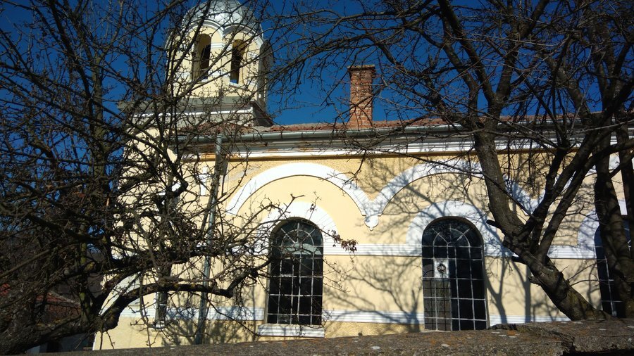 Църква "Света Троица" - с.Бяла