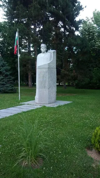 Монумент на Цанко Минков Комитата - Павел баня