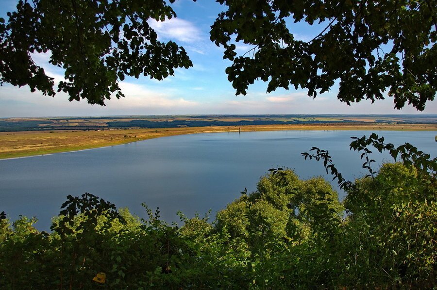 Рабишкото езеро