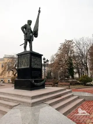 Паметник "Опълченец" - София