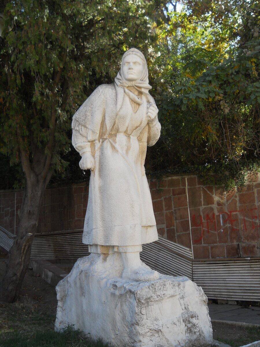 Паметник на Ятачката - Дупница