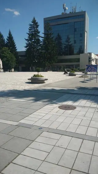 Централен площад - Разлог