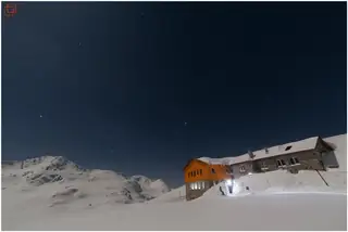 Хижа "Иван Вазов"