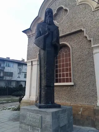Паметник на Св. Киприян Търновски - Велико Търново
